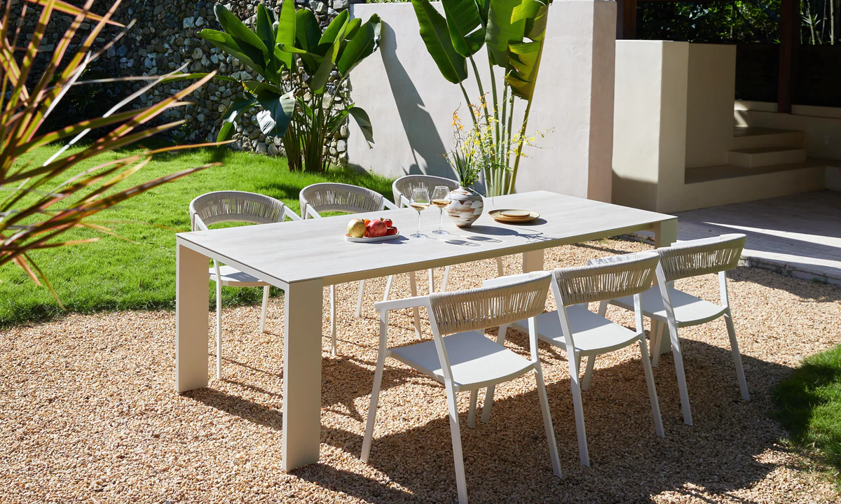 Stackable aluminum garden dining chair (set of 2) - VÉNUS