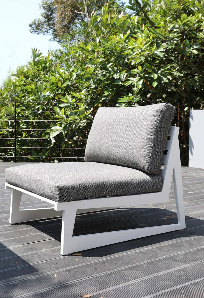Modern white aluminum garden furniture - LEO