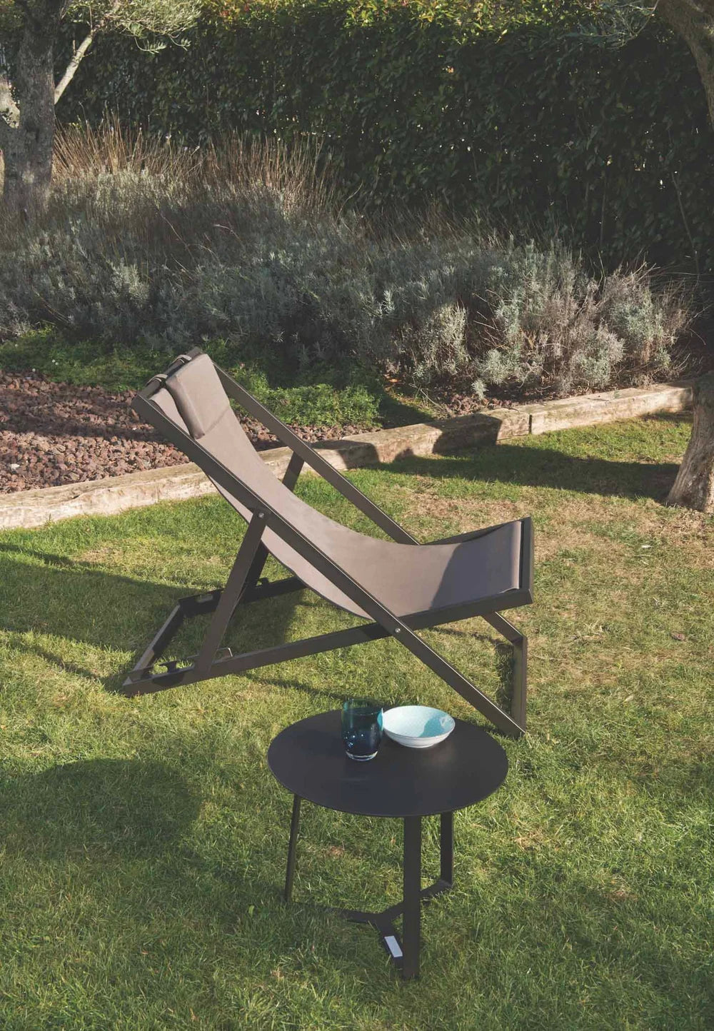 Chilean, Aluminum garden deck chair - KASSY BLACK
