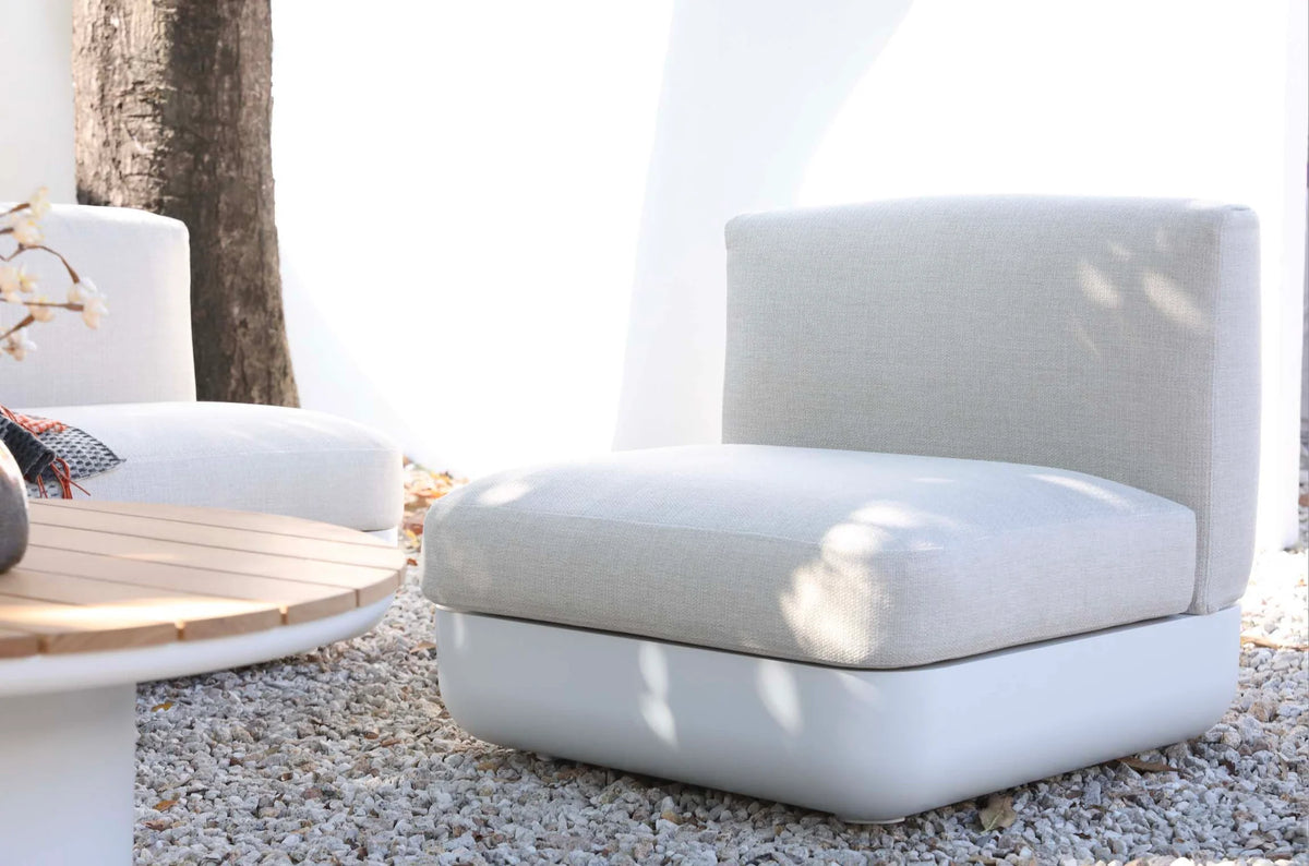 High-end garden furniture in white aluminum - MAÉ