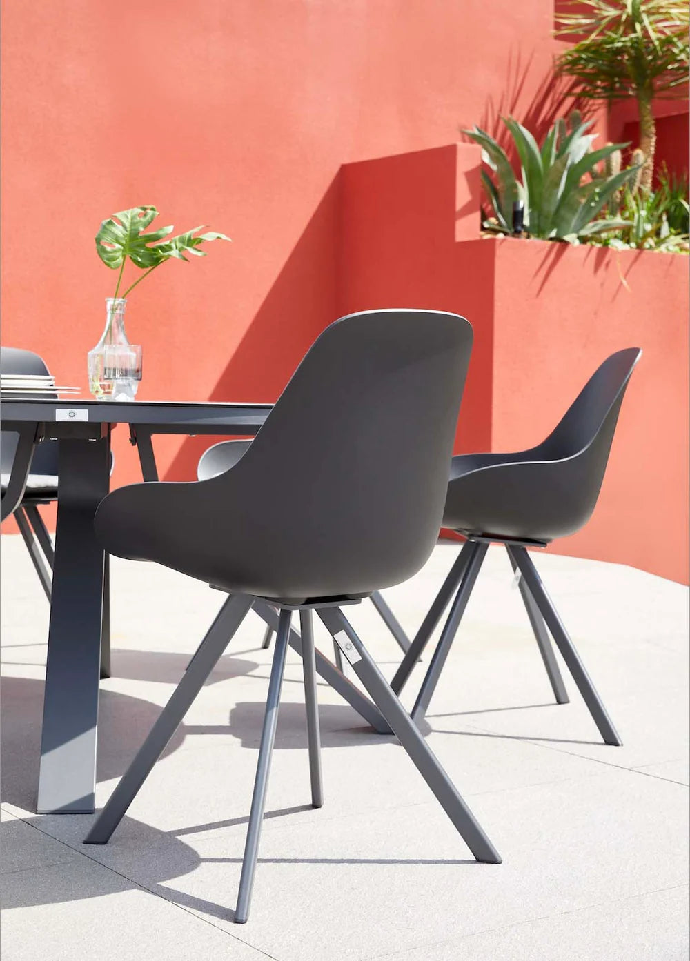 Garden chair in black aluminum and black polyethylene - MONDO (set of 2)