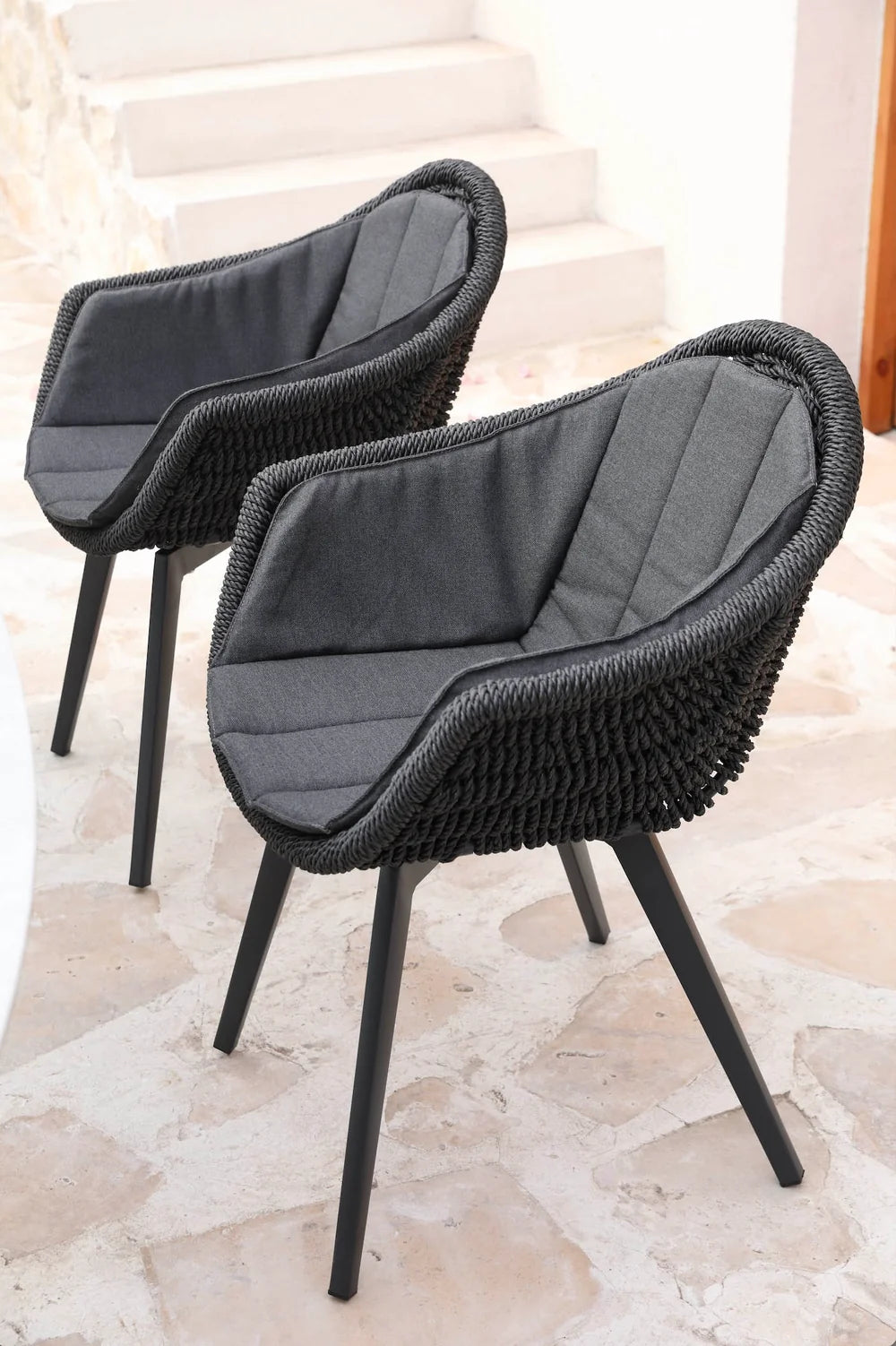 Outdoor dining armchair in aluminum and resin with AGORA cushions (set of 2) - MILO BLACK
