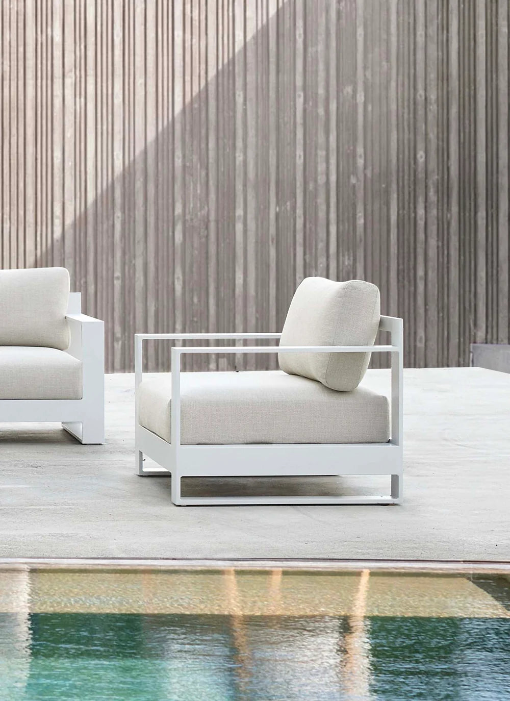 Large modern modular high-end aluminum garden furniture - IRIS