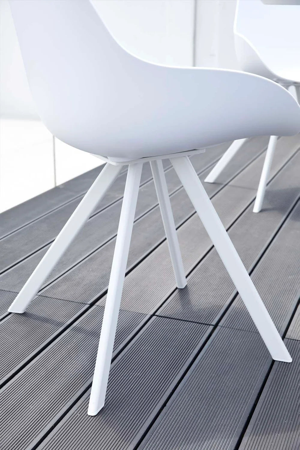 Garden chair in white aluminum and white polyethylene - MONDO (set of 2)