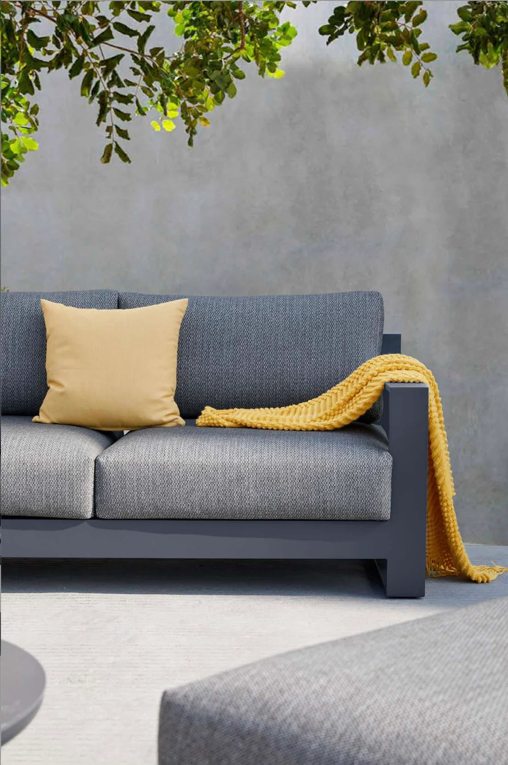High-end modular designer aluminum garden furniture - IRIS COZY BLACK