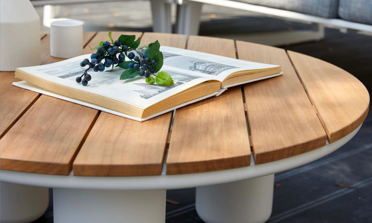 Modern white aluminum garden furniture - LEO