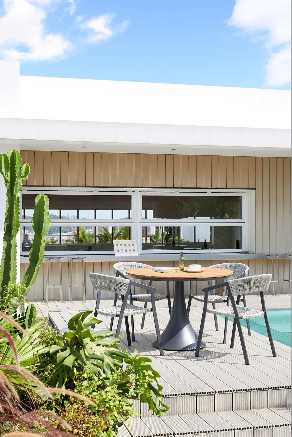 Round garden table with teak top - FANO BLACK