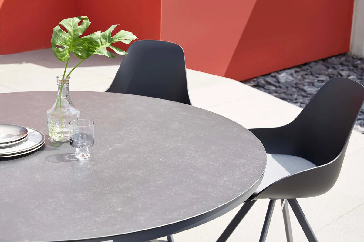 Round black aluminum table with glass top - MONDO