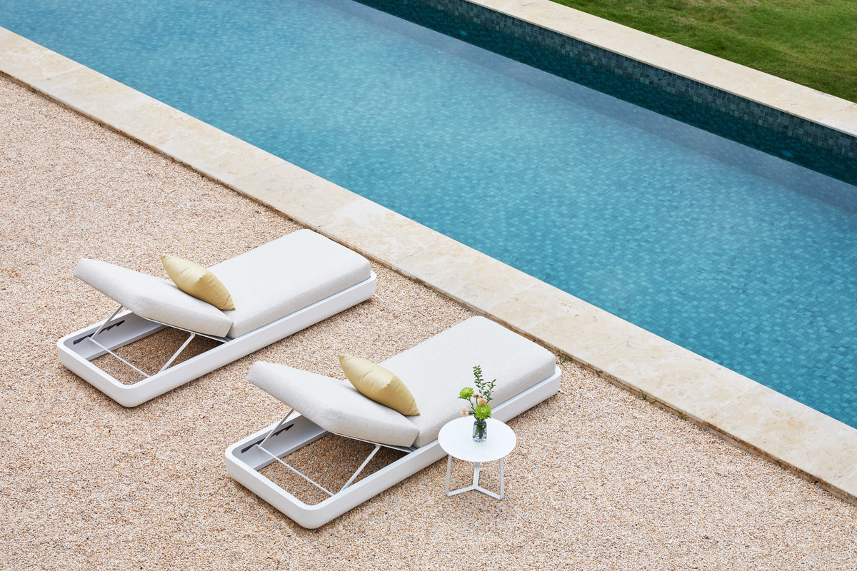 High-end aluminum sun lounger - MAÉ